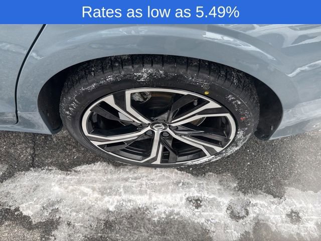 Certified 2023 Volvo S60 T8 Plus image 15