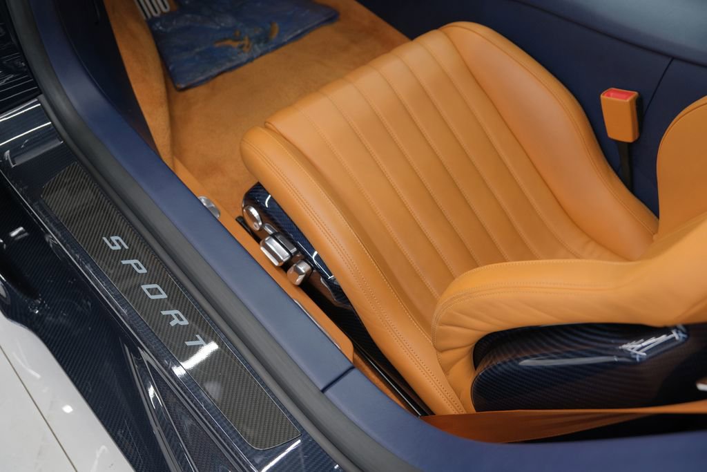 Used 2020 Bugatti Chiron AWD/4WD image 28