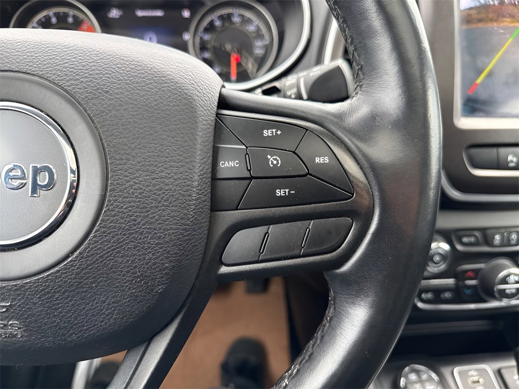 Used 2019 Jeep Cherokee Trailhawk w/ Comfort/Convenience Group image 29