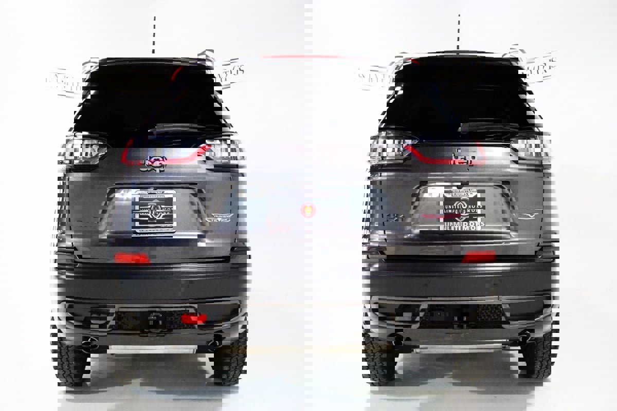 Used 2022 Jeep Cherokee Trailhawk w/ Trailer Tow Group image 27