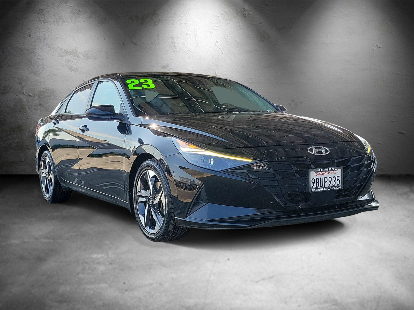 Used 2023 Hyundai Elantra SEL w/ Convenience Package FWD image 2