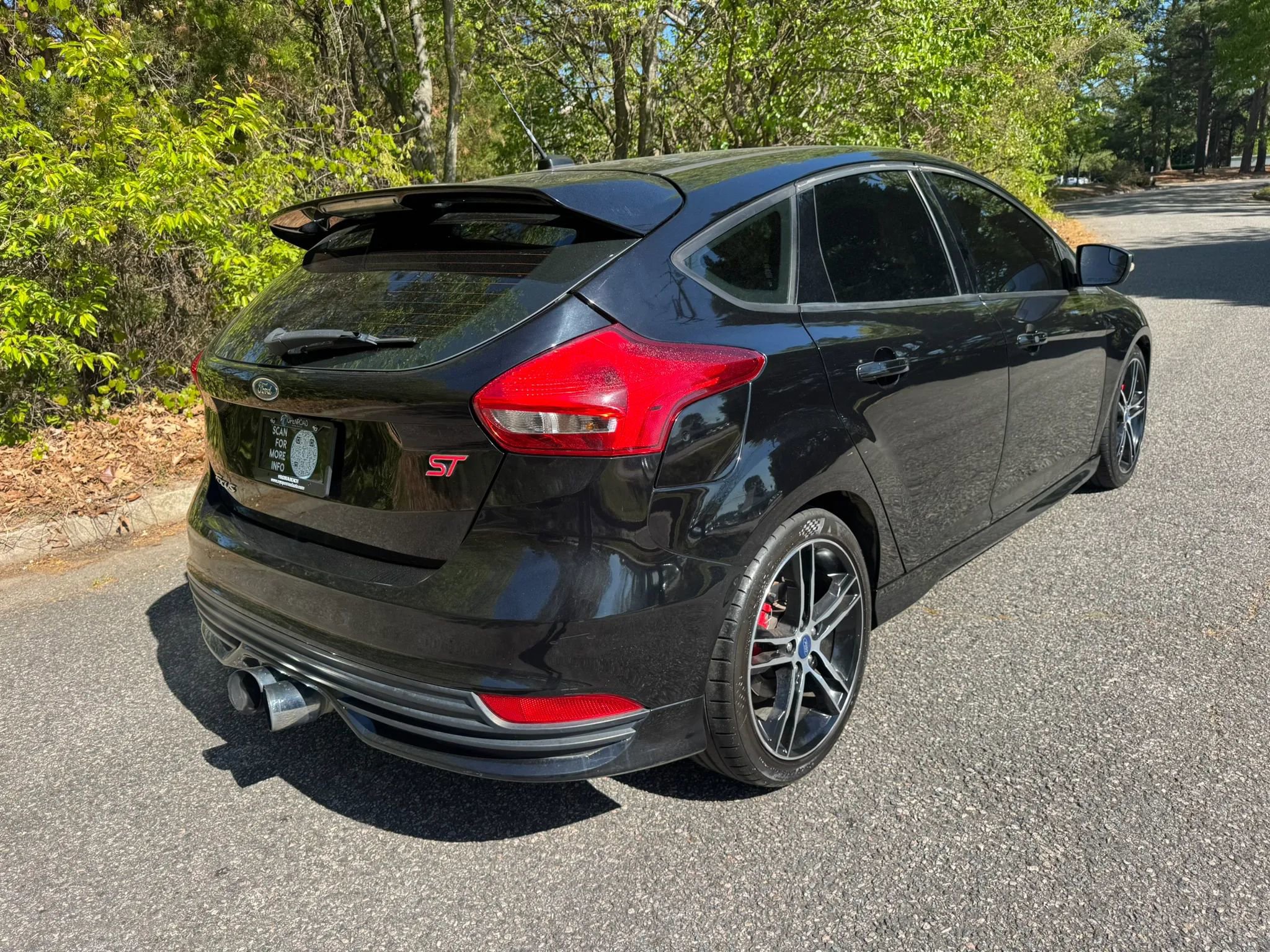 Used 2018 Ford Focus ST w/ Equipment Group 402A image 12