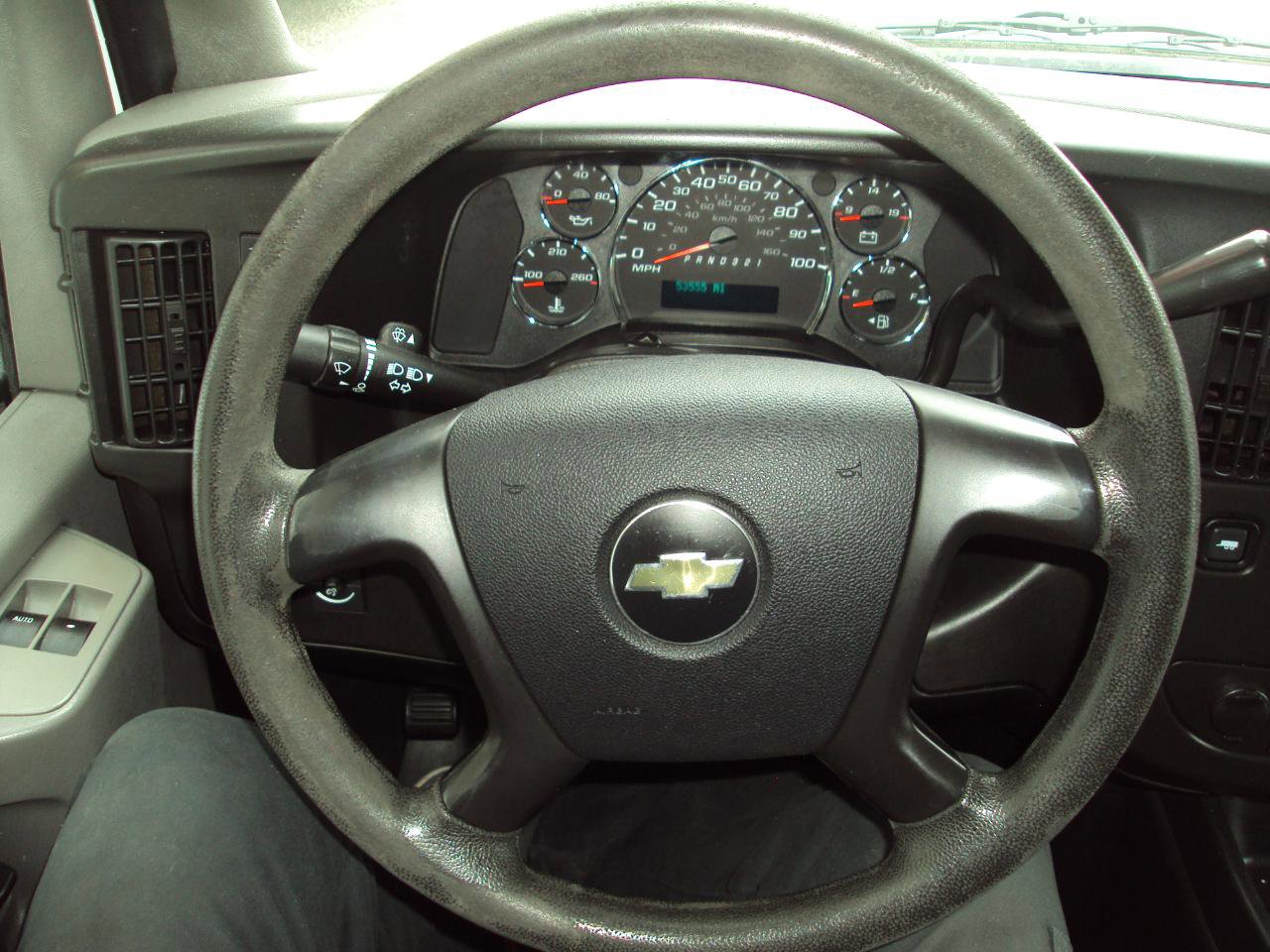 Used 2014 Chevrolet Express 1500 AWD image 17