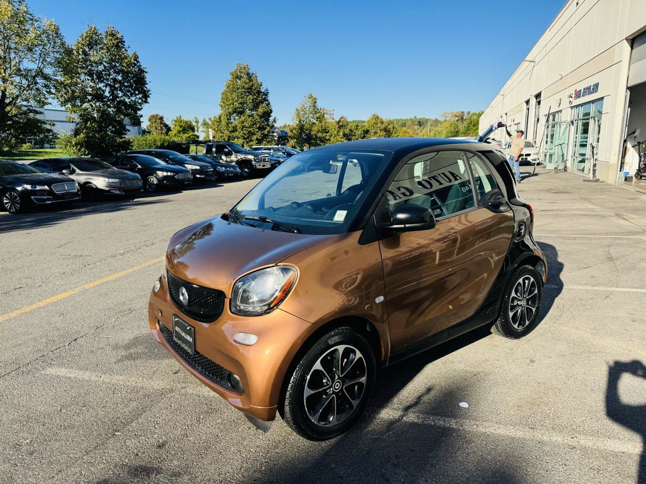 Used 2016 smart fortwo passion RWD image 27