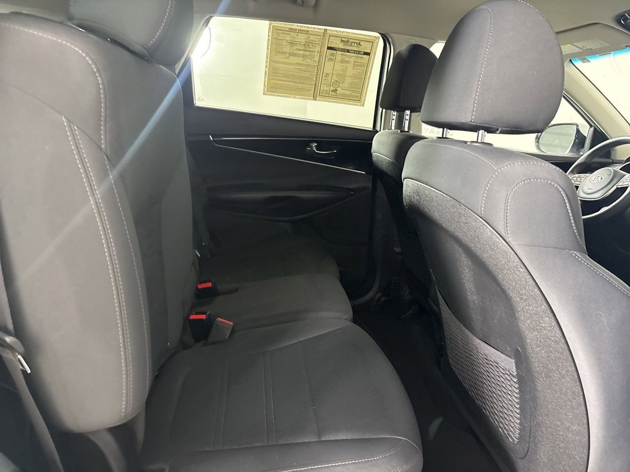 Used 2020 Kia Sorento LX image 25