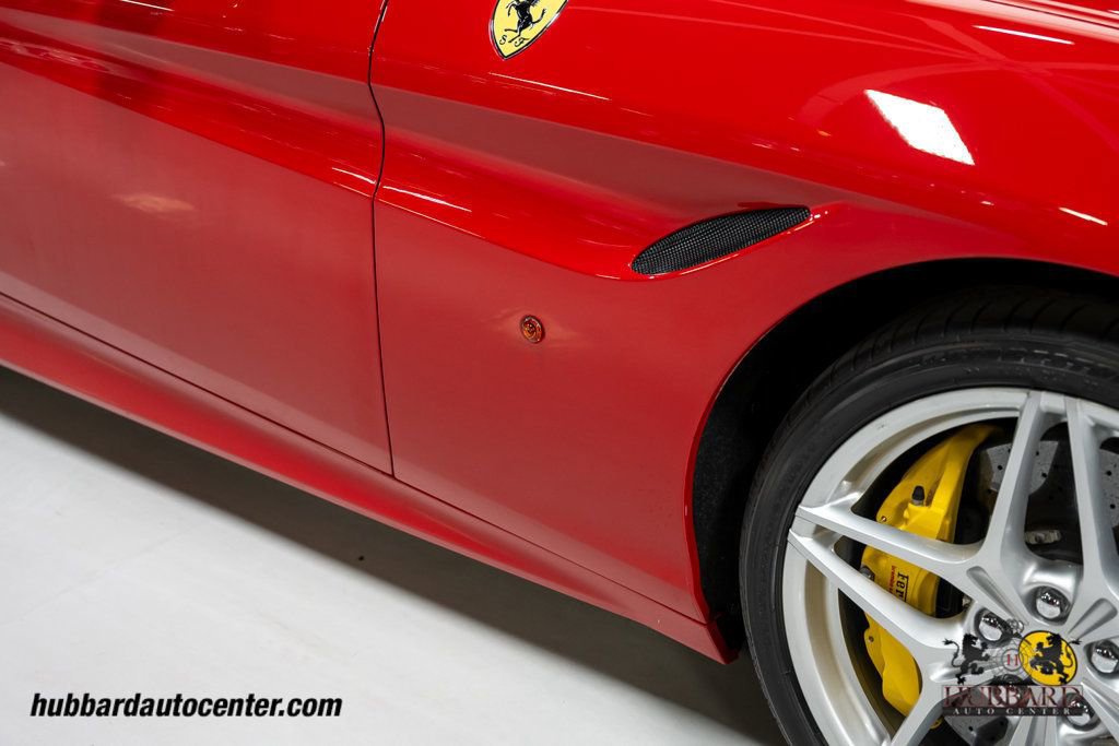 Used 2016 Ferrari California T image 39