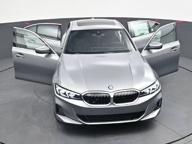 New 2026 BMW 330i xDrive Sedan w/ Premium Package AWD/4WD image 42