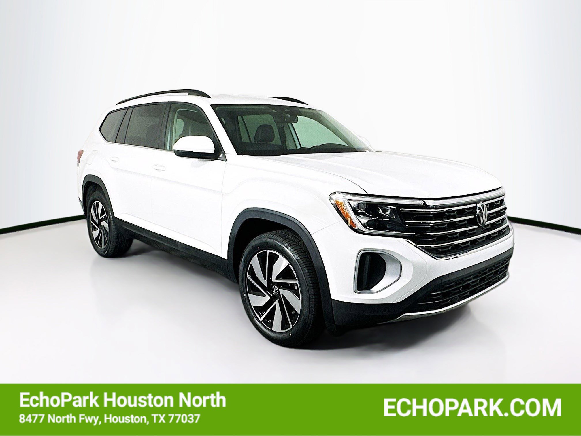 Used 2025 Volkswagen Atlas SE image 1