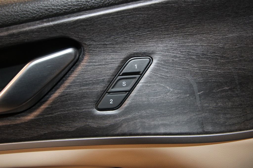 Used 2021 Jeep Grand Cherokee L Limited image 9