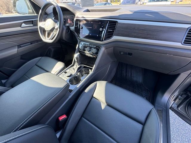 Used 2023 Volkswagen Atlas SE w/ Panoramic Sunroof Package image 30