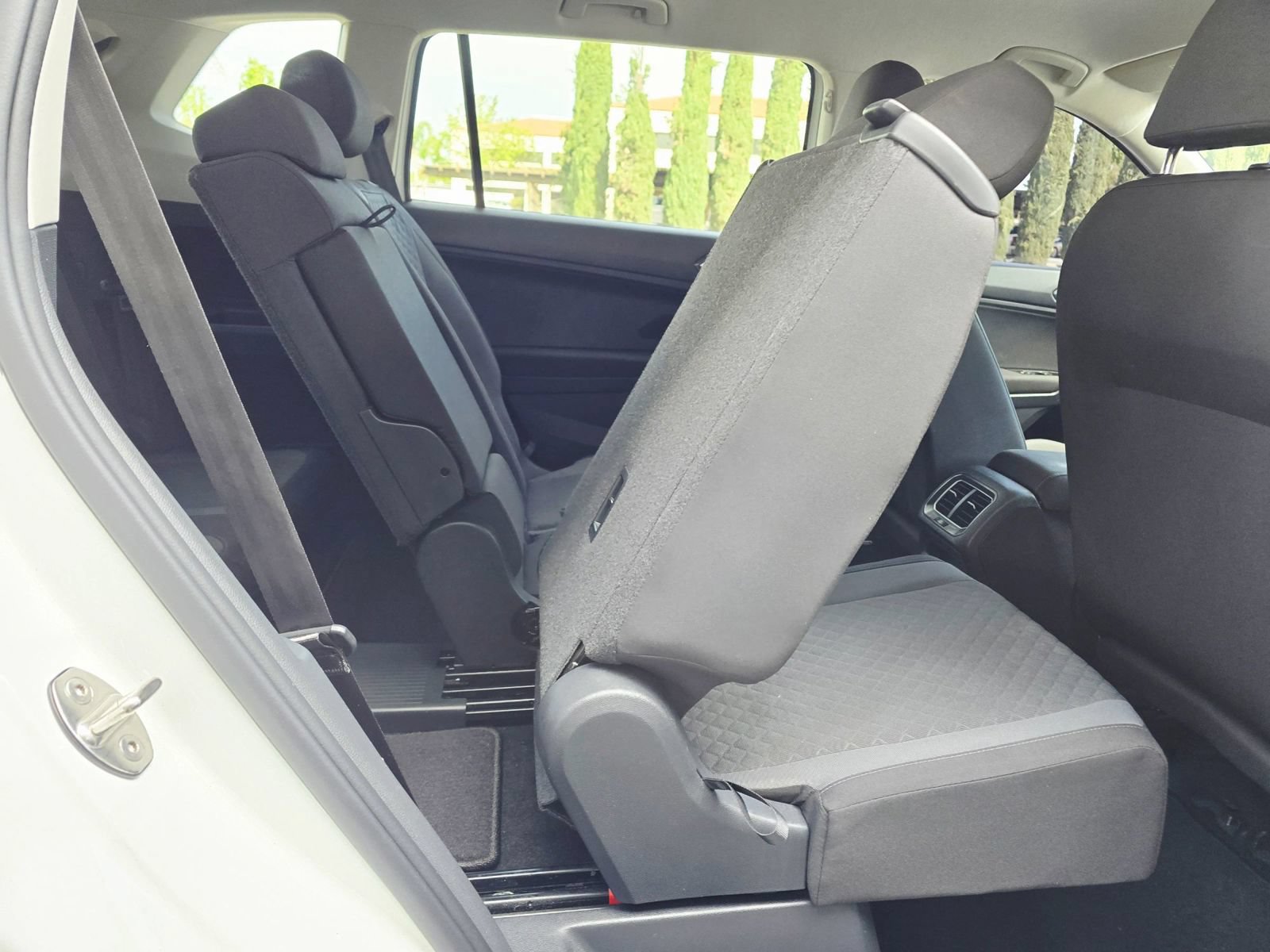 Used 2018 Volkswagen Tiguan S FWD image 37