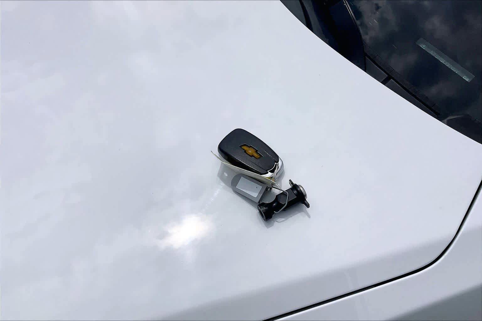 Used 2018 Chevrolet Camaro LT RWD image 13