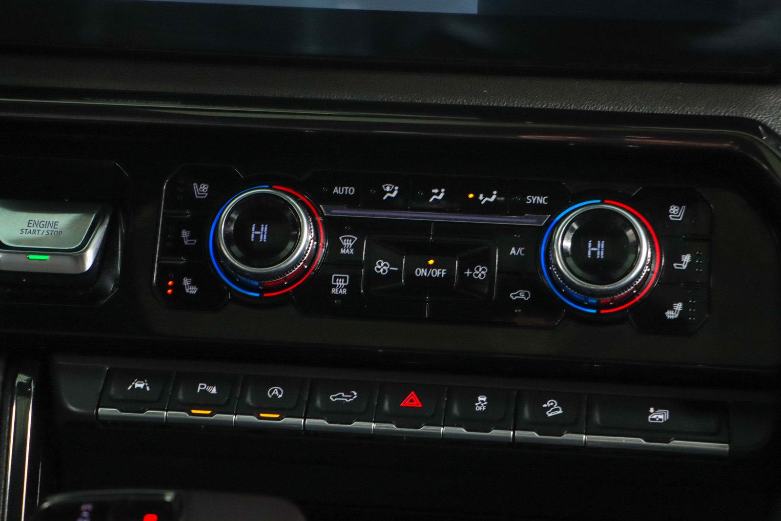 Used 2022 GMC Sierra 1500 AT4 w/ AT4 Premium Package image 22