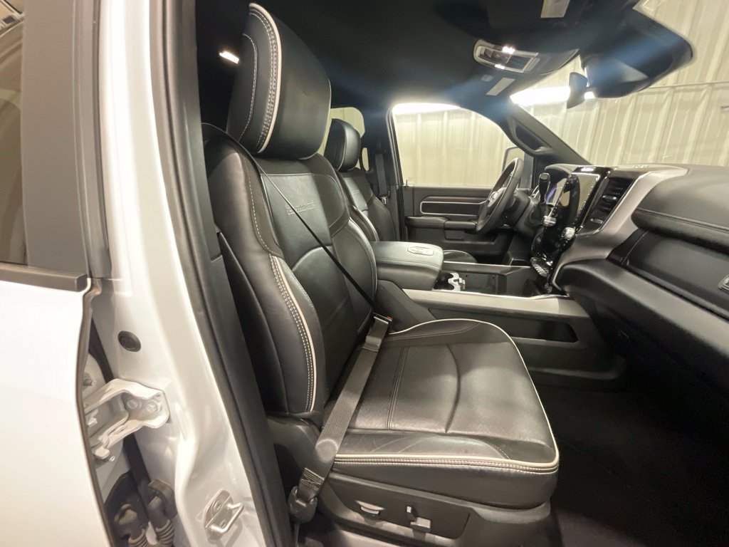Used 2025 RAM 2500 Laramie w/ Sport Appearance Package AWD/4WD image 14