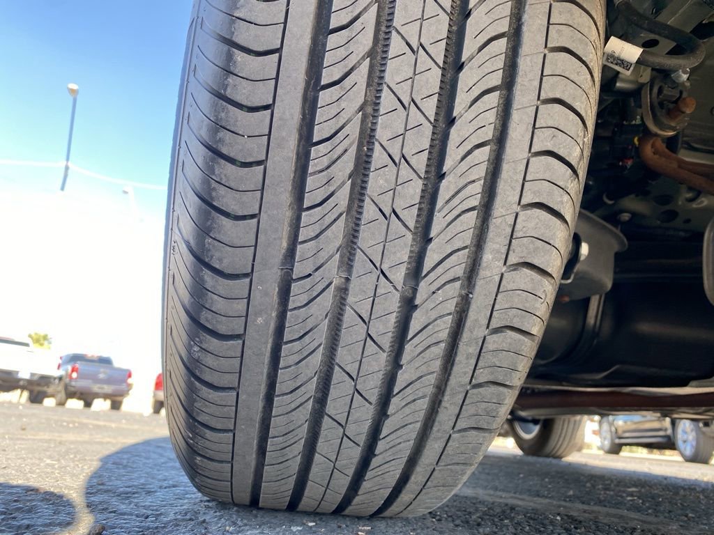 Used 2025 Buick Envista Preferred image 19