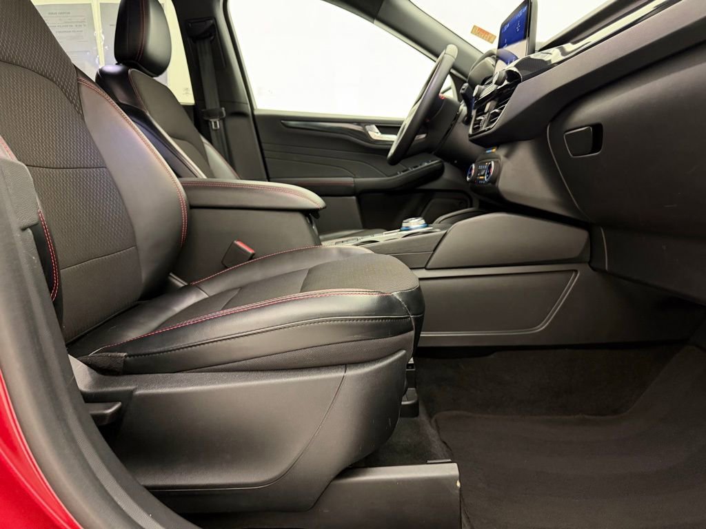 Used 2024 Ford Escape ST-Line image 47