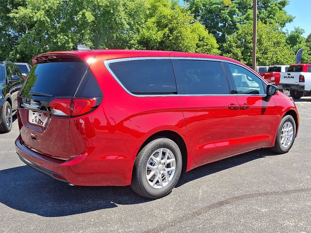 New 2026 Chrysler Voyager LX FWD image 7
