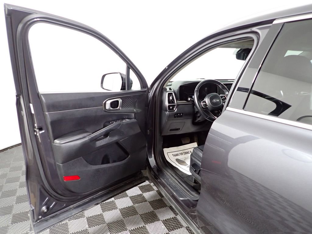 Used 2021 Kia Sorento S FWD image 20