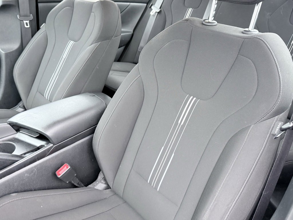 Certified 2024 Hyundai Elantra SEL image 22