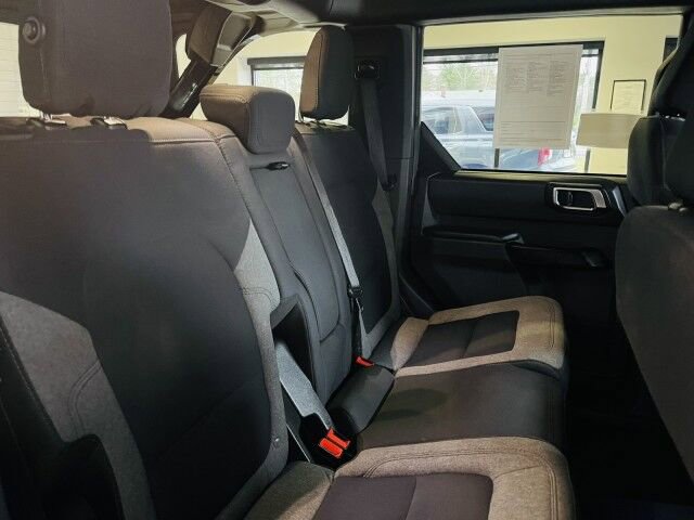 Used 2025 Ford Bronco Big Bend AWD/4WD image 13