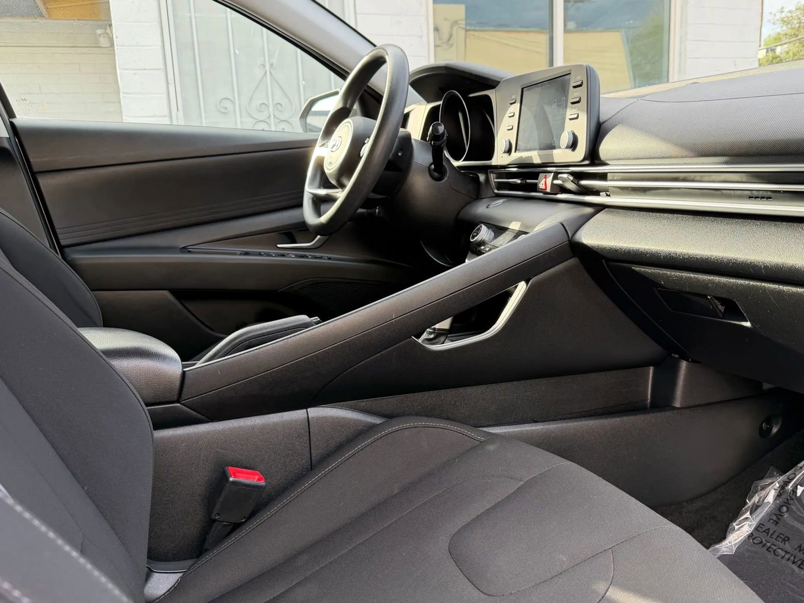 Used 2023 Hyundai Elantra SEL FWD image 5