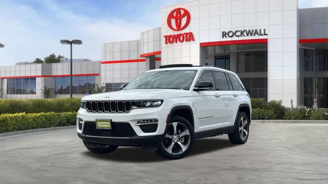 Used 2023 Jeep Grand Cherokee Limited AWD/4WD image 1