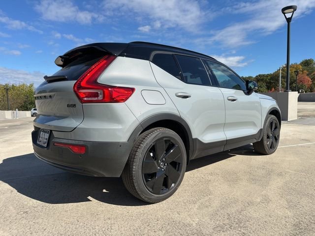 New 2026 Volvo XC40 B5 Ultra w/ Climate Package AWD/4WD image 7
