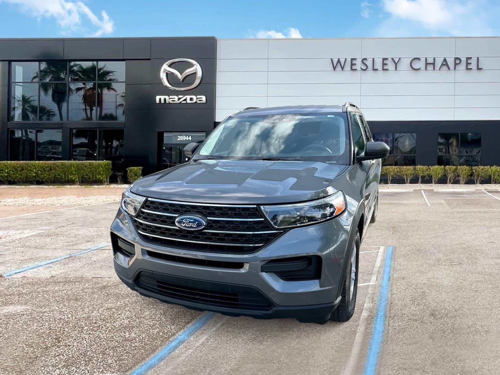 Used 2023 Ford Explorer XLT RWD video 1