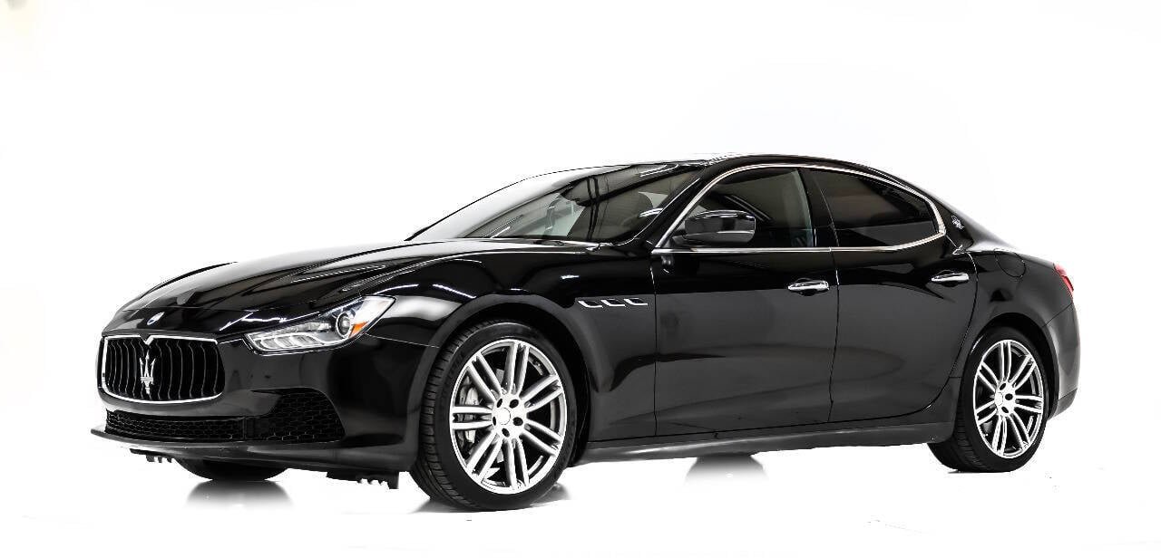 Used 2017 Maserati Ghibli image 2