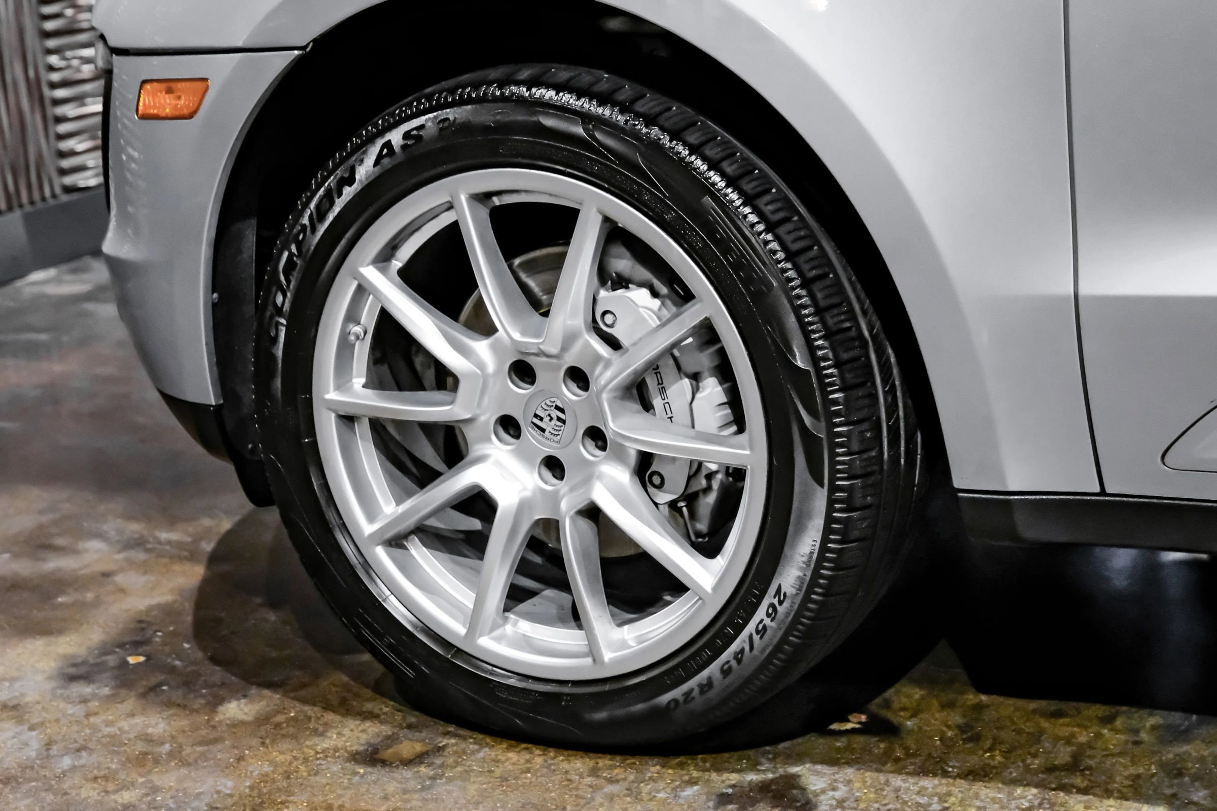 Used 2018 Porsche Macan S AWD/4WD image 48