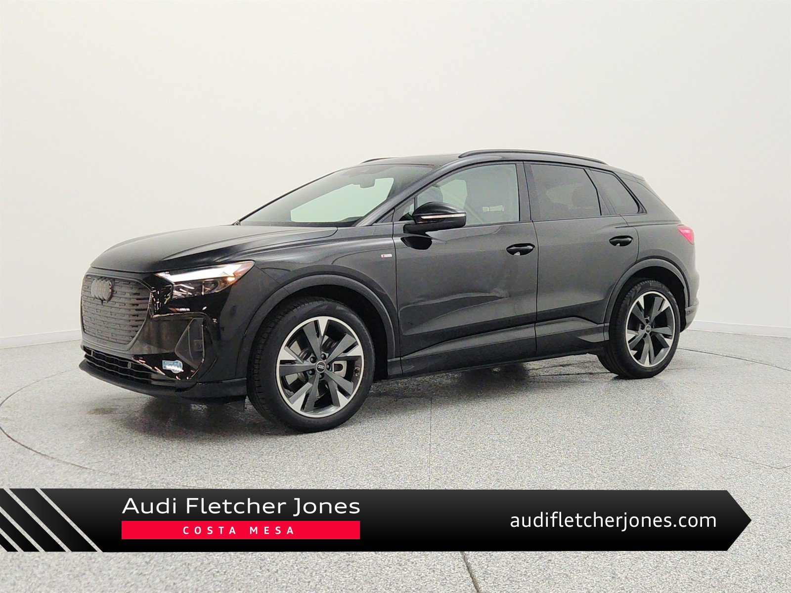 Used 2024 Audi Q4 e-tron Premium Plus AWD/4WD image 1