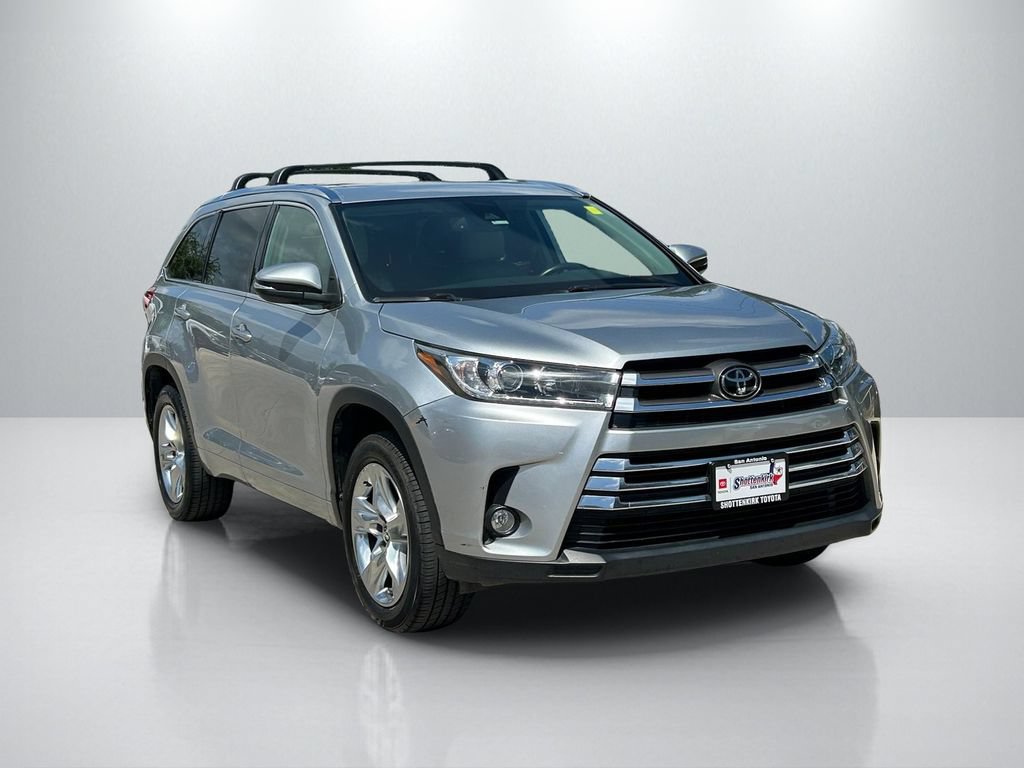 Used 2018 Toyota Highlander Limited FWD video 3