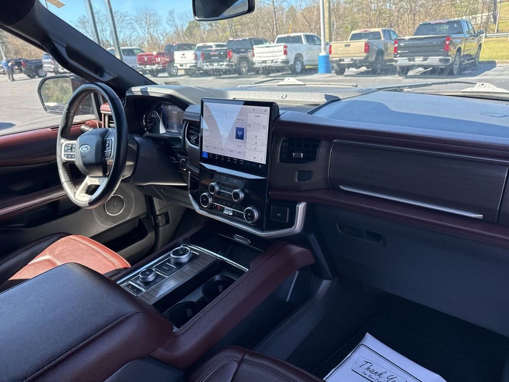 Used 2024 Ford Expedition Limited image 45