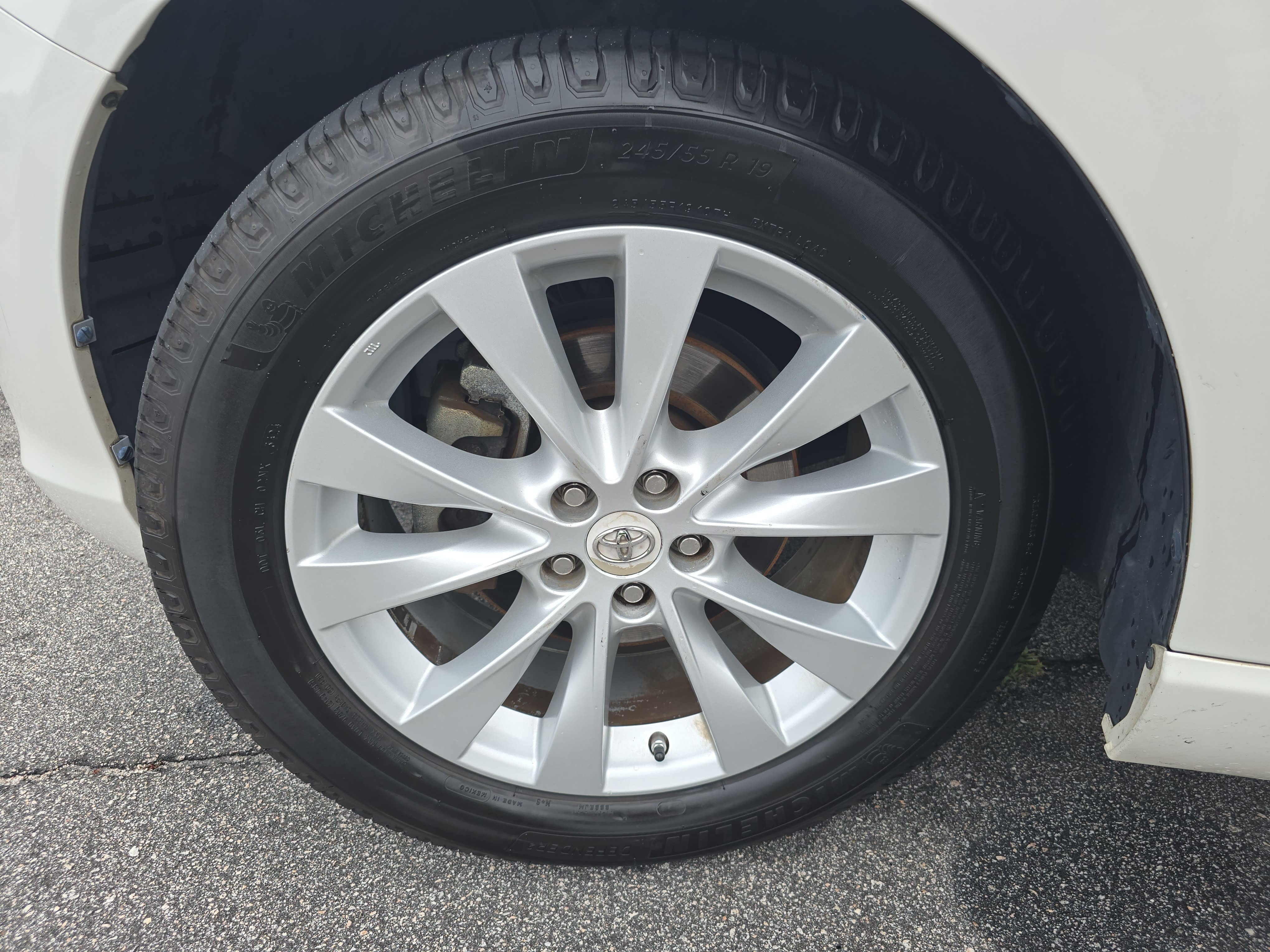 Used 2013 Toyota Venza XLE w/ XLE Premium Pkg FWD image 34