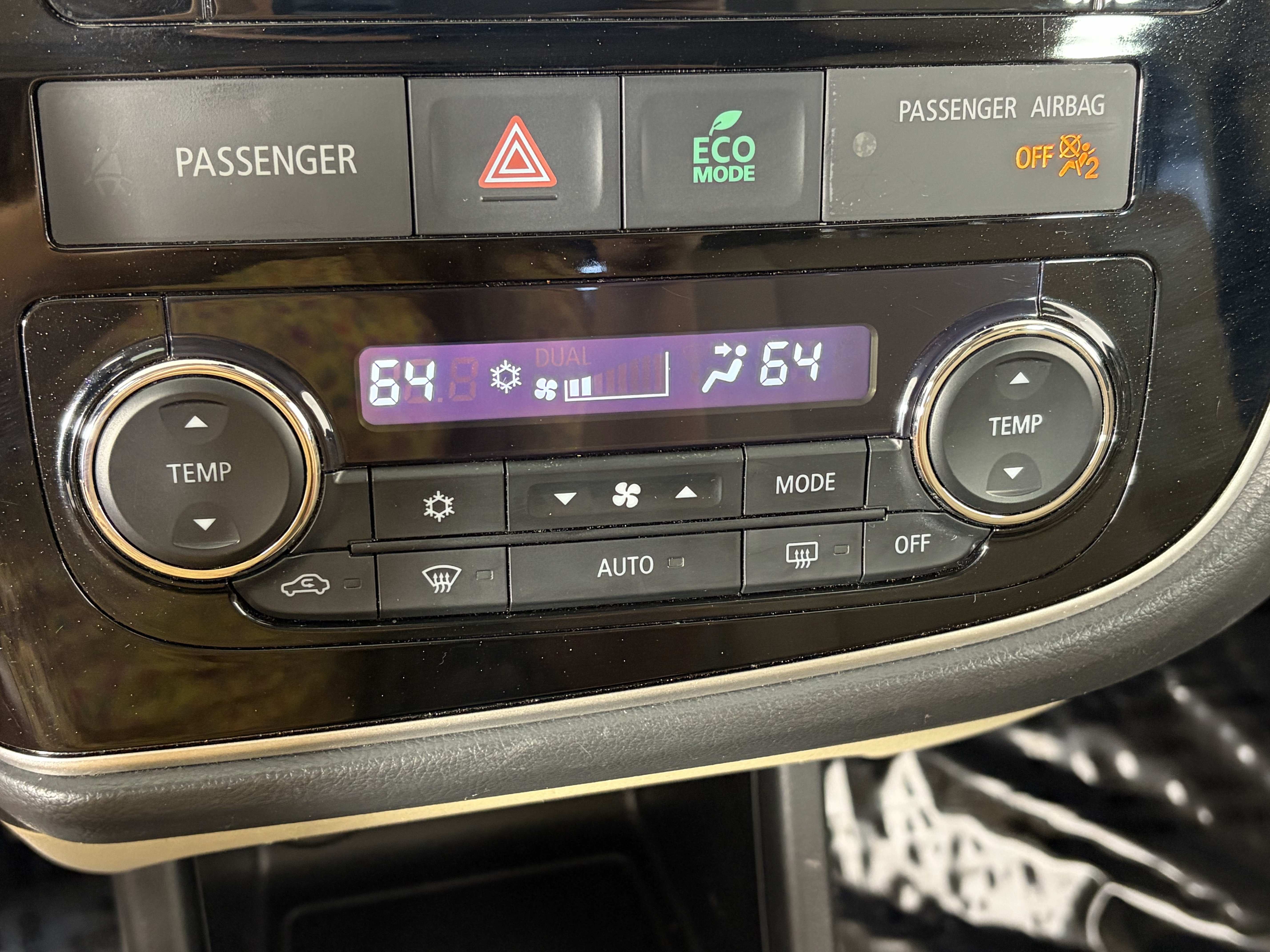 Used 2016 Mitsubishi Outlander SEL AWD/4WD image 21
