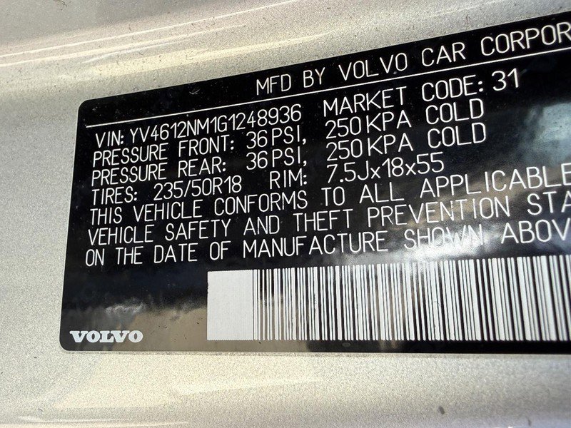 Used 2016 Volvo XC70 T5 Platinum w/ Protection Package image 25