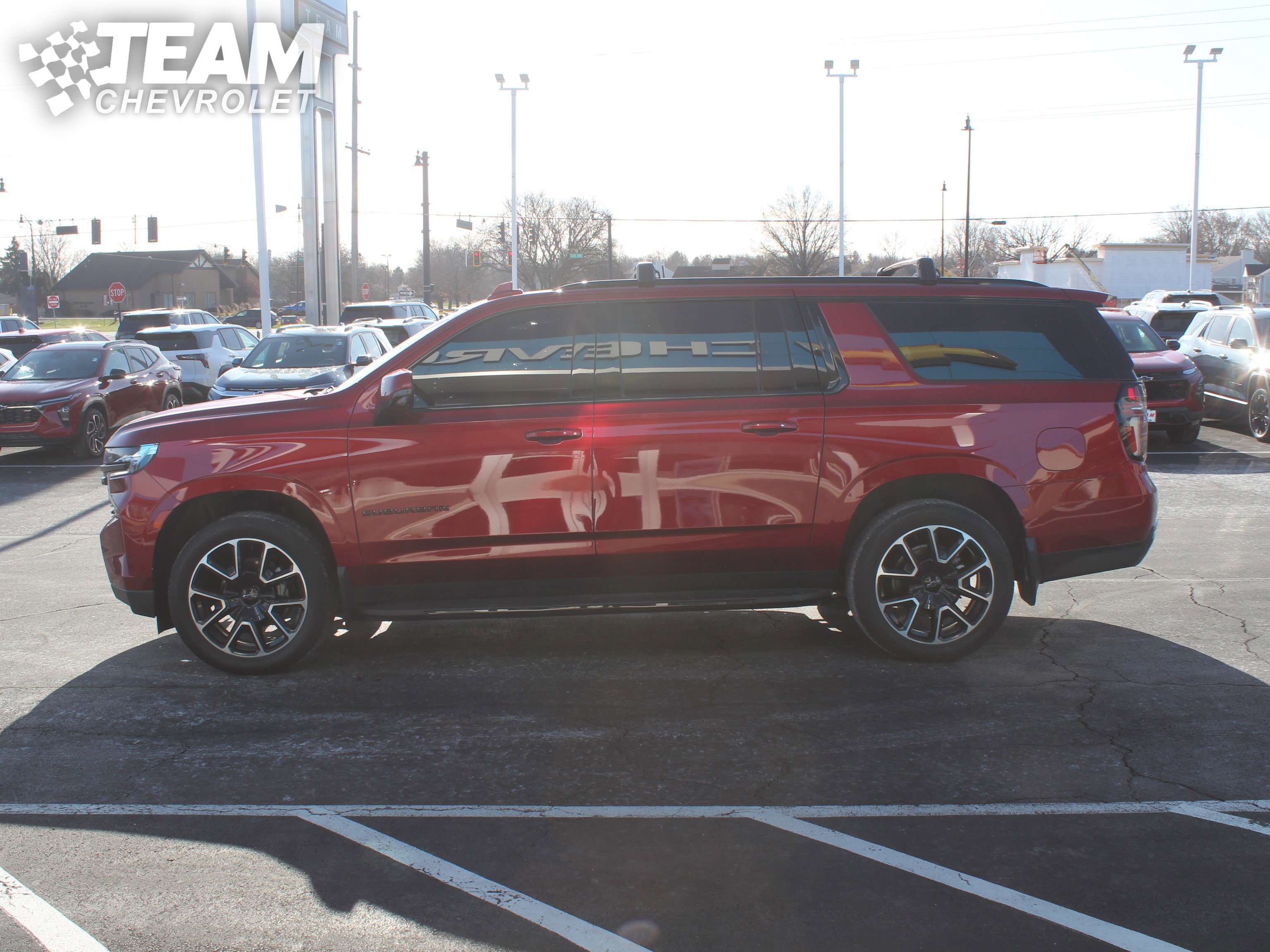 Certified 2024 Chevrolet Suburban RST w/ Luxury Package image 7