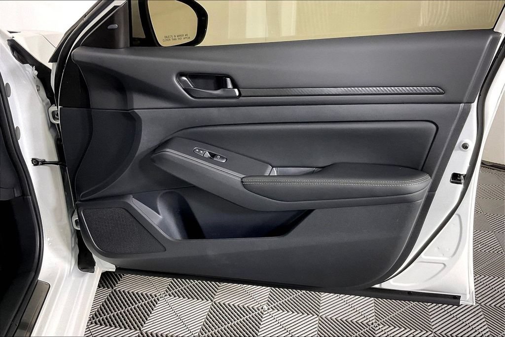 New 2026 Nissan Altima 2.5 SV w/ SV Special Edition Package FWD image 17