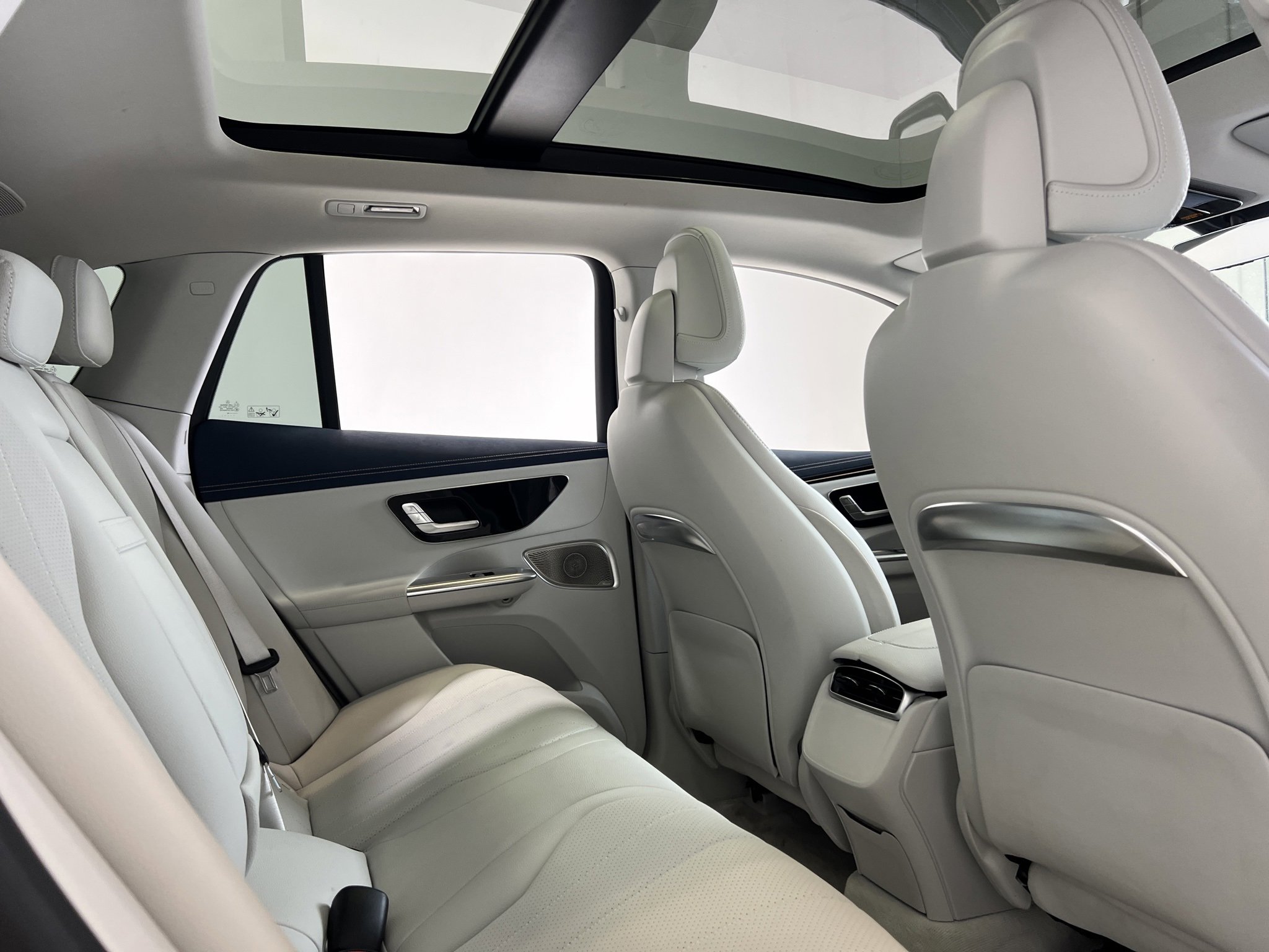 Used 2024 Mercedes-Benz EQE 350+ 4MATIC SUV w/ AMG Line Exterior Package image 23