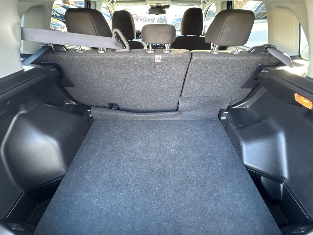 Used 2024 Mitsubishi Outlander Sport SE image 13