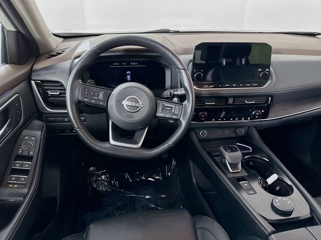 Certified 2023 Nissan Rogue Platinum image 32