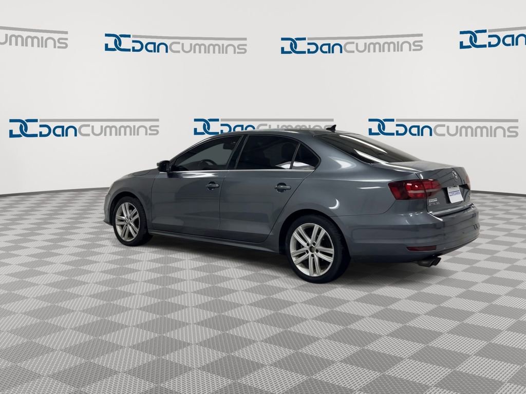 Used 2017 Volkswagen Jetta SEL image 6