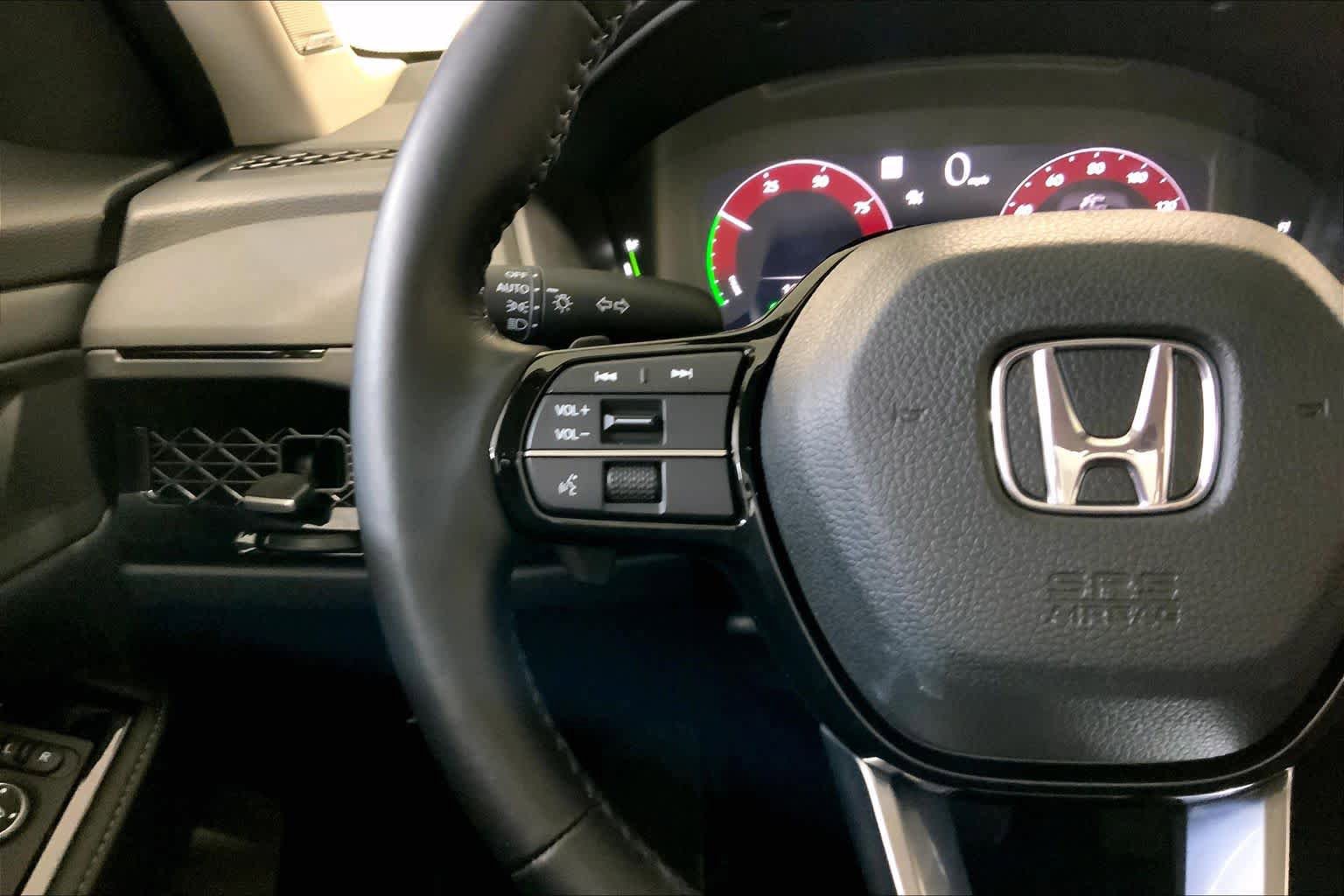 Used 2023 Honda Accord Touring image 23