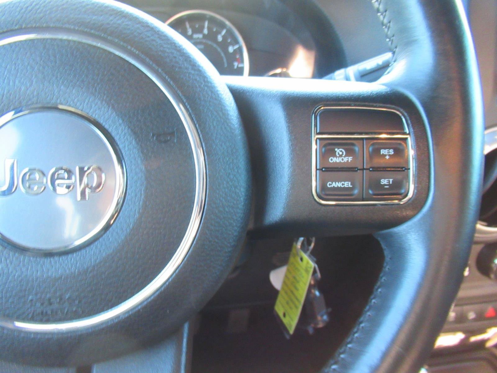 Used 2013 Jeep Wrangler Unlimited Sahara w/ Connectivity Group AWD/4WD image 25