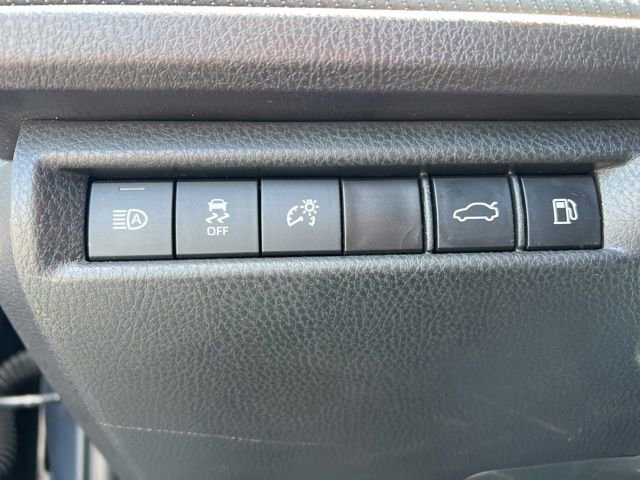 Used 2025 Toyota Camry SE FWD image 10