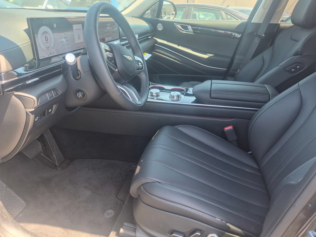 Used 2026 Genesis GV80 2.5T RWD image 9
