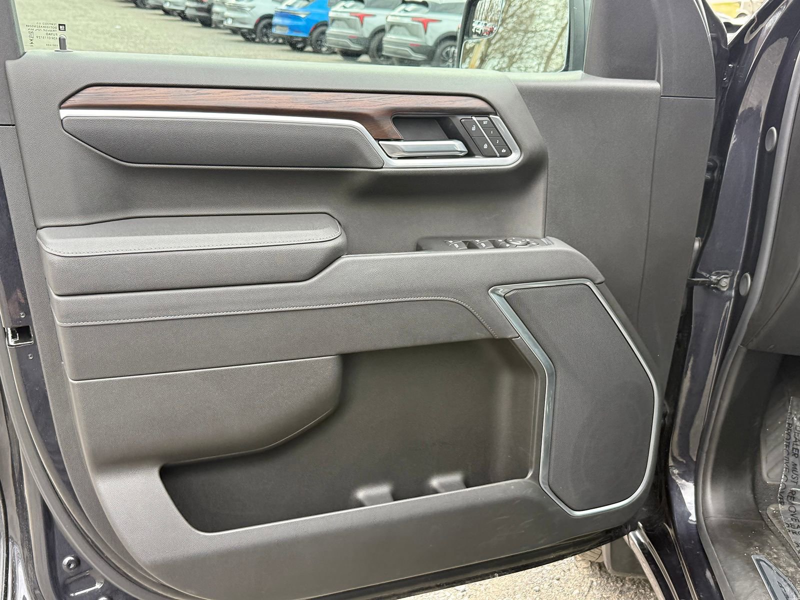 Certified 2026 GMC Sierra 1500 SLT image 14