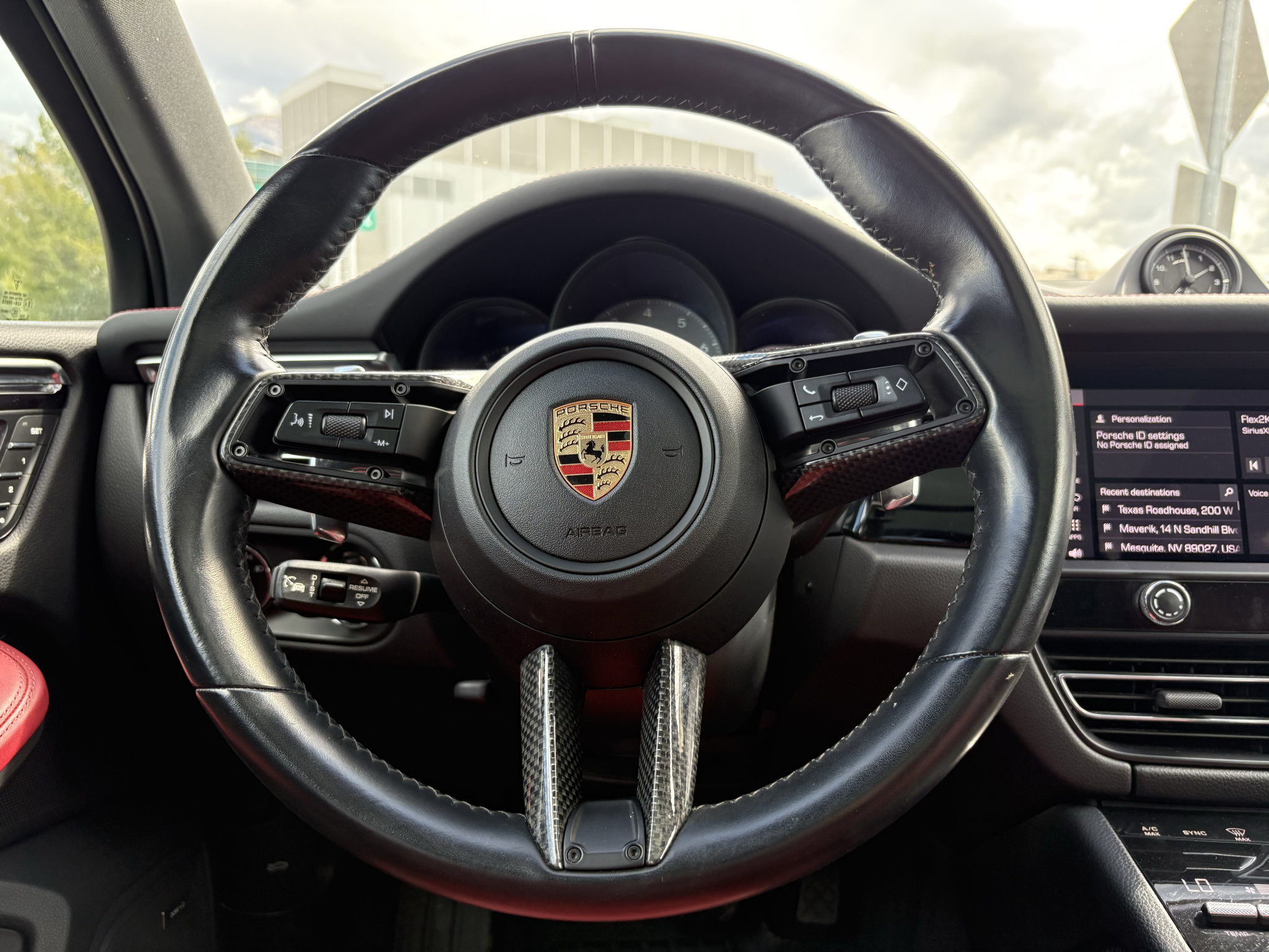 Used 2024 Porsche Macan S AWD/4WD image 23