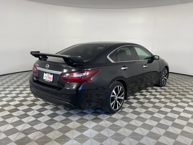 Used 2017 Nissan Altima 2.5 SR w/ Midnight Edition Package FWD image 22