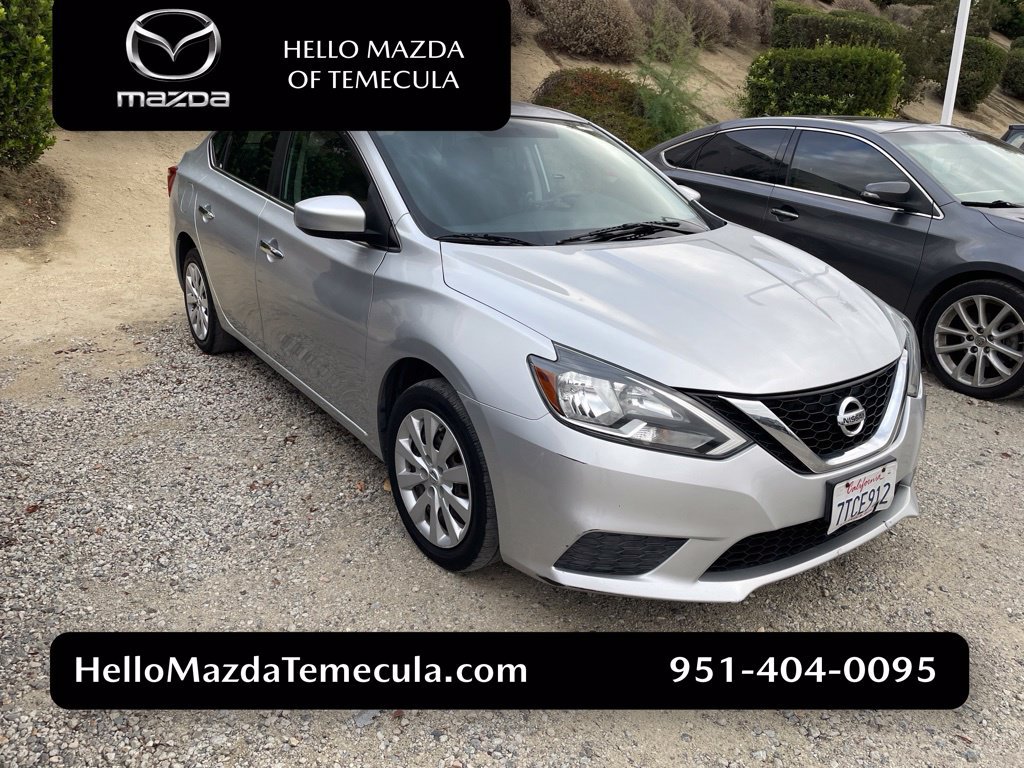 Used 2016 Nissan Sentra S FWD image 1